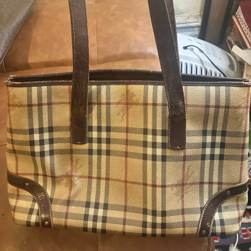Burberry, Authentic Burberry Vintage Plaid Tote Bag with Brown Leather Trim - Picture 2 of 7